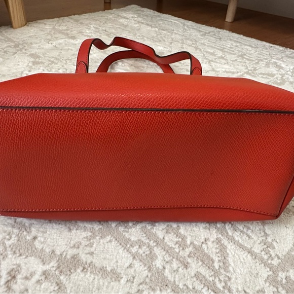 COACH Zip Tote Carmine - Picture 2 of 6